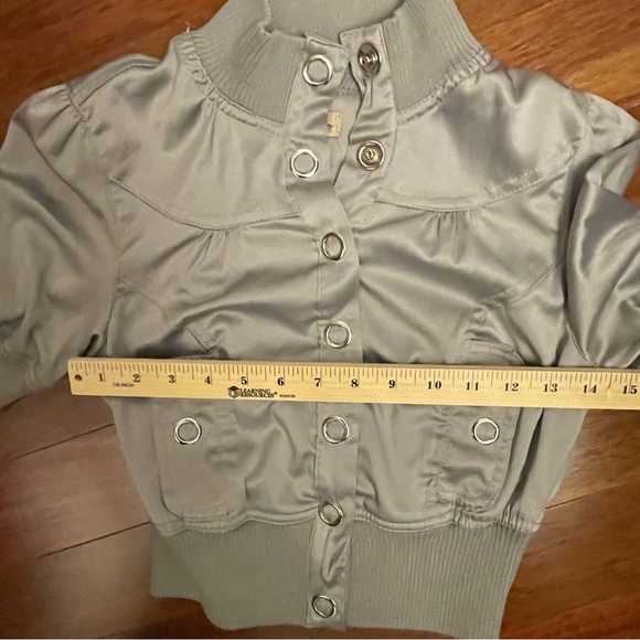 Paris Blues Silver Button-Up Crop Top - Picture 6 of 8